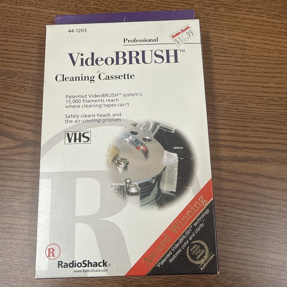 VHS VIDEO BRUSH CLEANING CASSETTE VCR TAPE RADIO SHACK #44-1203 NIB NOS
